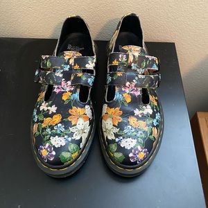 Doc martens Mary janes